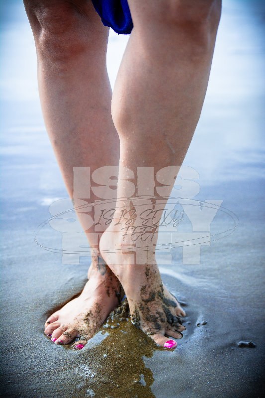 isissexyfeet_beach_13