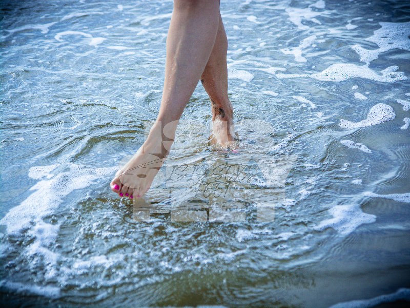 isissexyfeet_beach_14