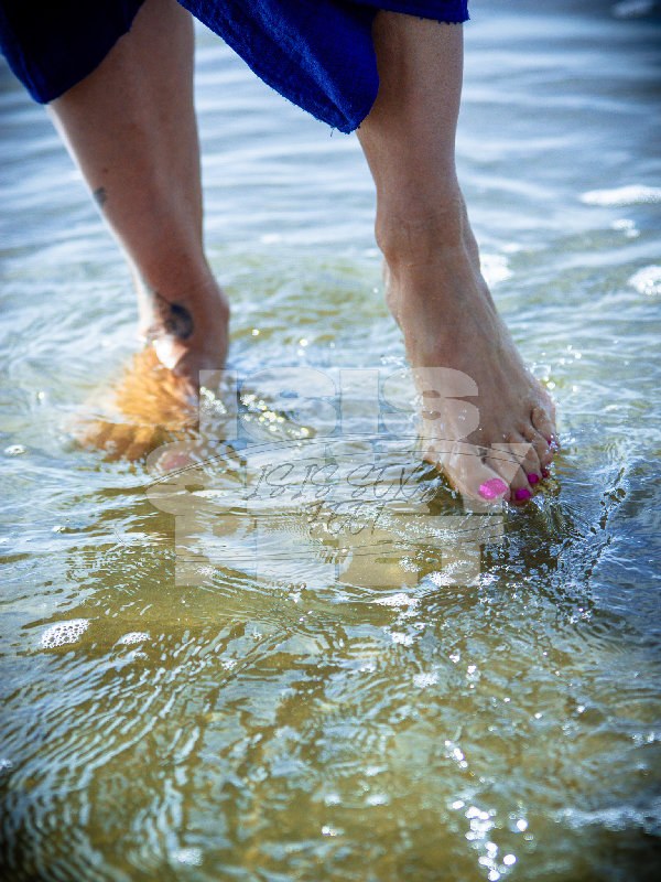 isissexyfeet_beach_2