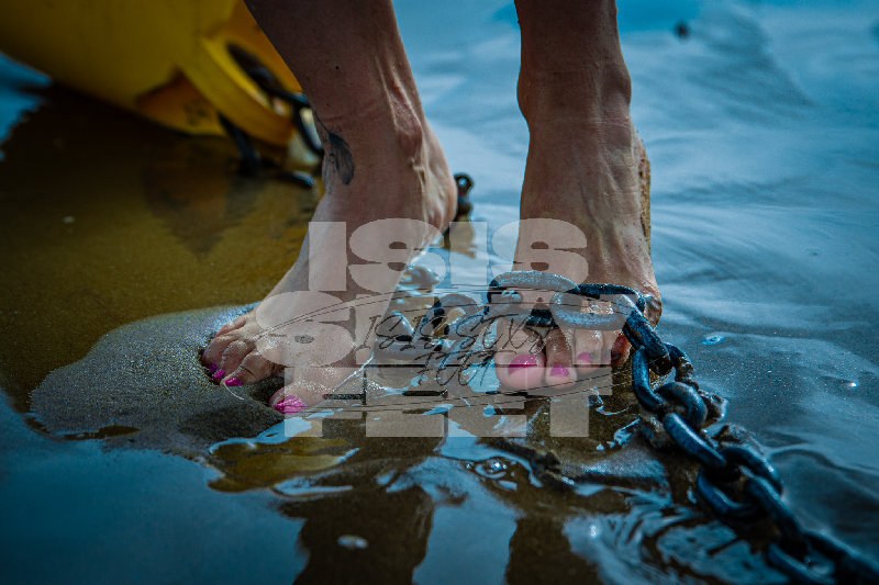 isissexyfeet_beach_20