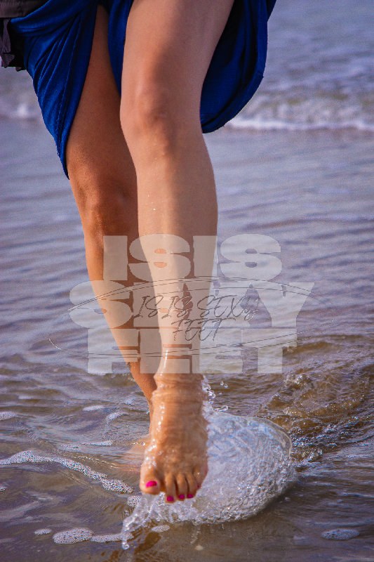 isissexyfeet_beachdesire3