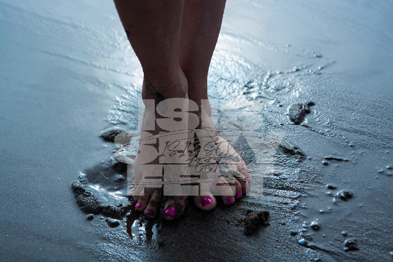 isissexyfeet_beachsexy_13