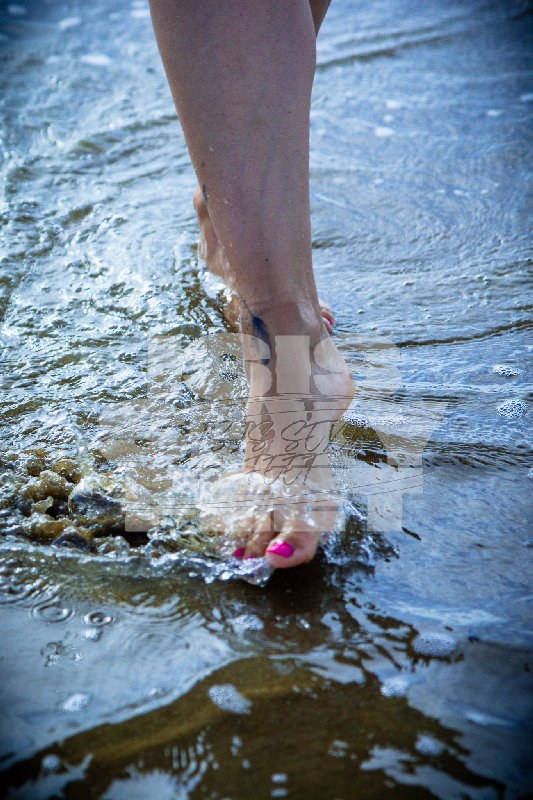 isissexyfeet_beachsexy_21