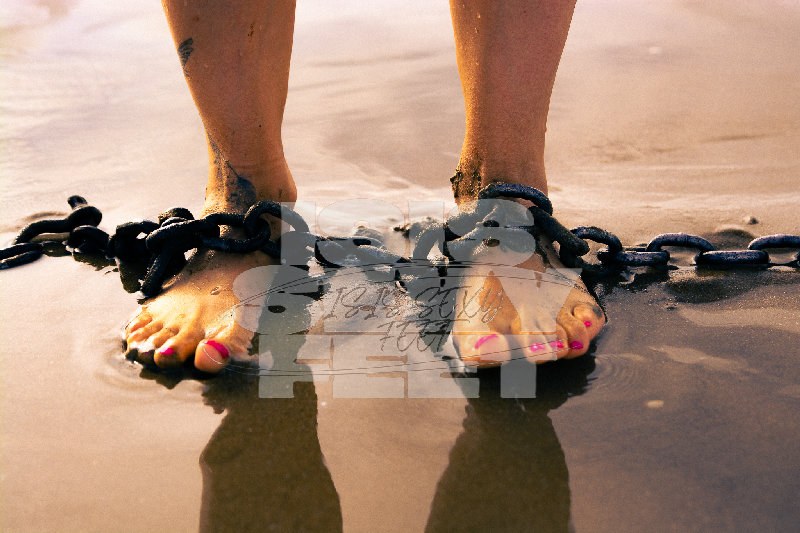 isissexyfeet_beachsexy_24