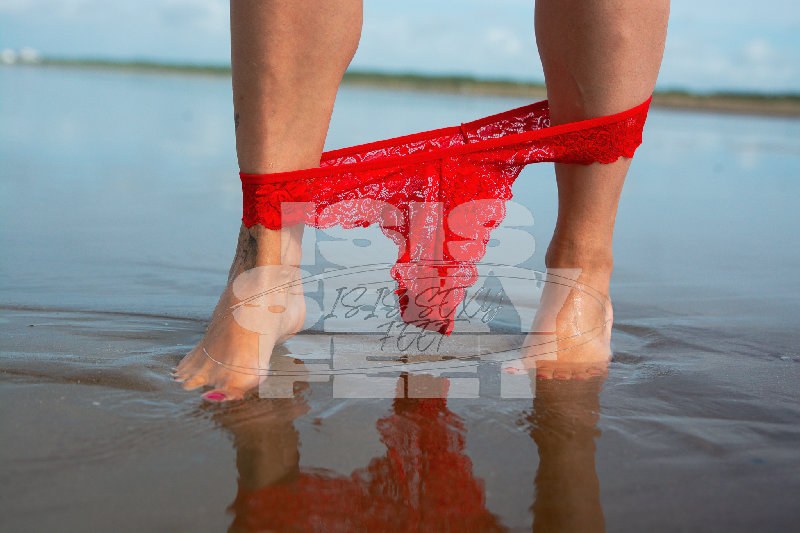 isissexyfeet_beachsexy_31