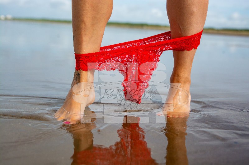 isissexyfeet_beachsexy_32