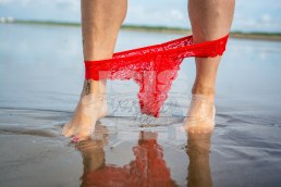 isissexyfeet_beachsexy_35